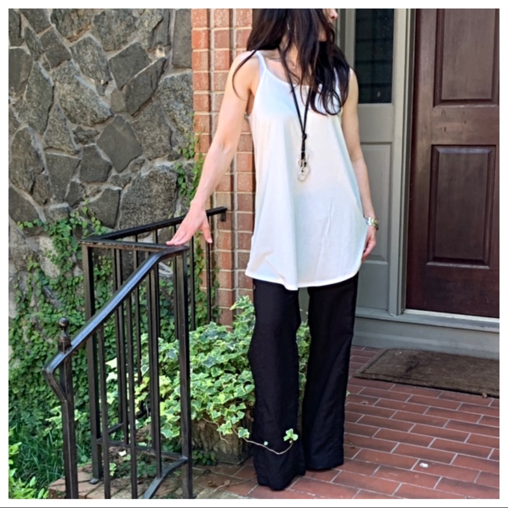 ✨LAST✨Off white reversible tank loose fit tunic - Picture 6 of 7